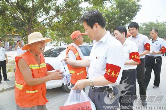 酷暑送清涼 關懷慰人心